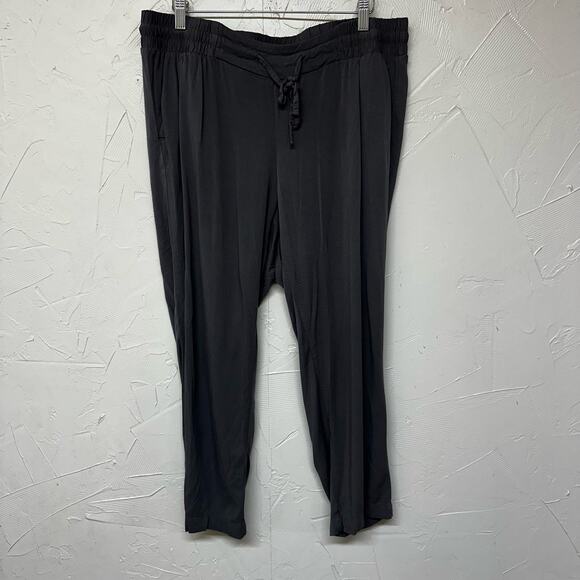 Torrid Relaxed Taper Stretch Challis High-Rise Tie-Front Pull On Pant Sz 1X - Picture 2 of 9